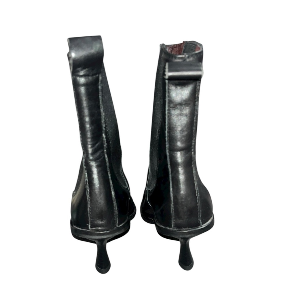 Topshop Sleek Pull On Black Leather Kitten Heeled Boots Size 35 (US 4.5) - Picture 4 of 8